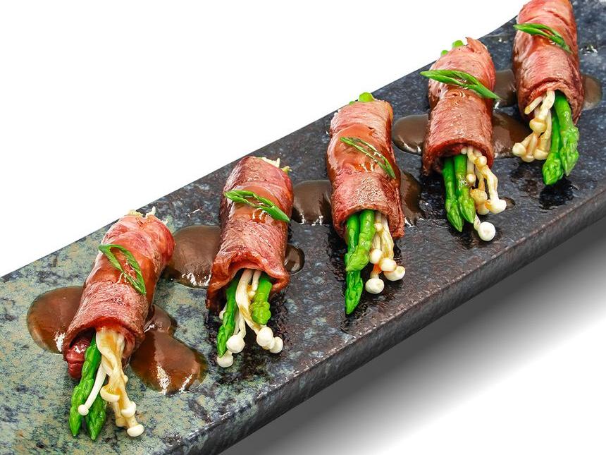 A5WagyuSteakRoll2_EHE